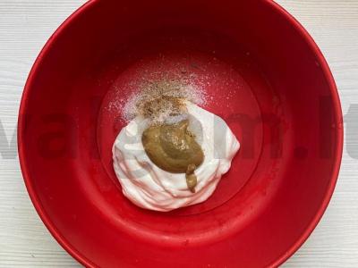 Indėnų sparneliai, kepti grietinės ir garstyčių padaže Žingsnis 1