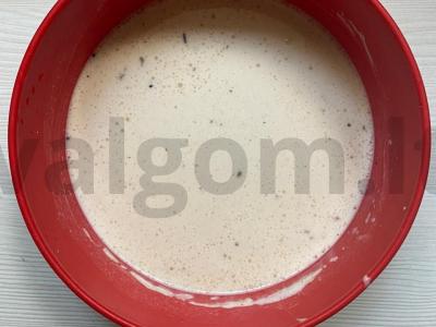 Indėnų sparneliai, kepti grietinės ir garstyčių padaže Žingsnis 4