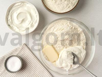 Tortas „Dievų maistas“ su kondensuotu pienu Žingsnis 1