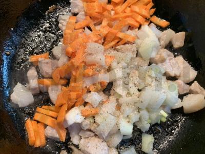 Plovas su ciberžole puode Žingsnis 3