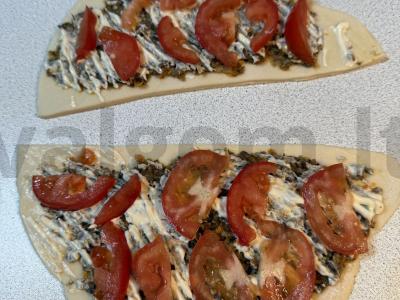 Skani grybų padažo ir mocarelos trikampiai Žingsnis 3