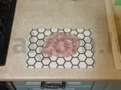 Vištienos filė grietinėlės padaže su grybais ir žolelėmis Žingsnis 1