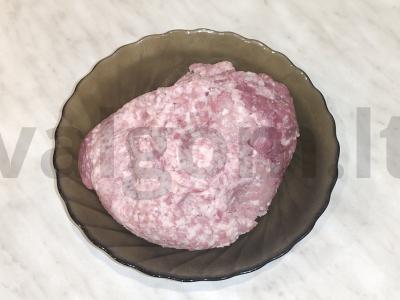 Kiaulienos kotletai ant grotelių Žingsnis 1