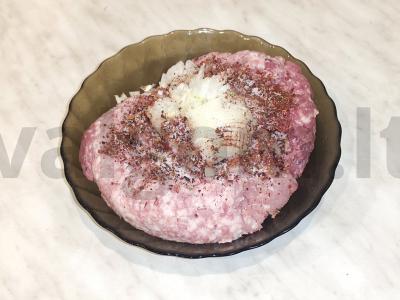 Kiaulienos kotletai ant grotelių Žingsnis 3