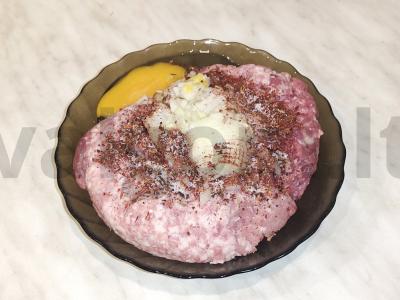 Kiaulienos kotletai ant grotelių Žingsnis 4