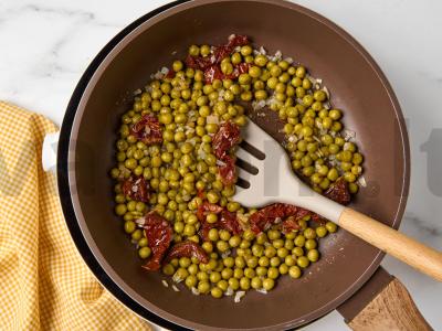 Penne su grietinėlės padažu ir anakardžiais Žingsnis 4