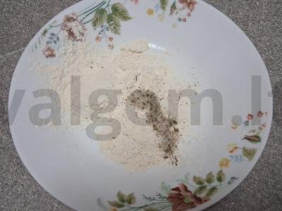 Pūgžlys, troškintas su svogūnais ir grietine Žingsnis 1