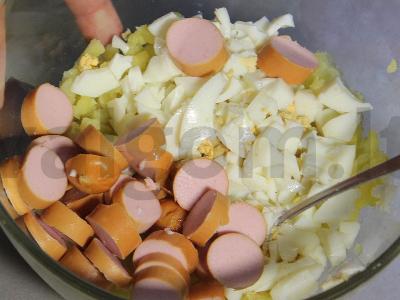 Okrška su jogurtu ir gazu su daržovėmis ir dešrelėmis Žingsnis 6