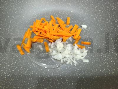 Ryžiai su kalakutiena ir prieskoniais Žingsnis 1