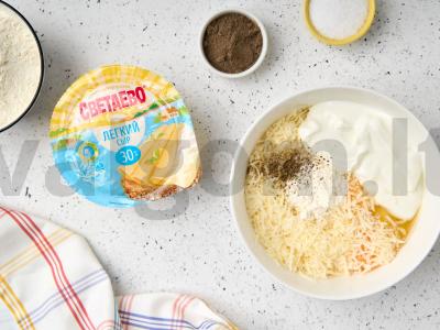 Sūrio blynai su įdaru Žingsnis 1