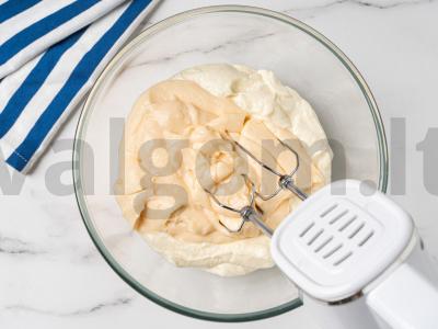 „Napoleonas“ su jogurtiniu kremu Žingsnis 8