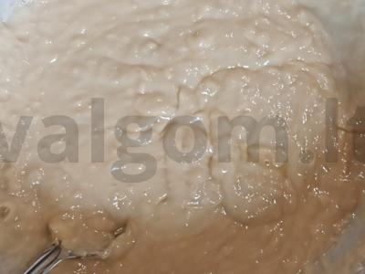 Kefyro pyragas su džemu Žingsnis 3