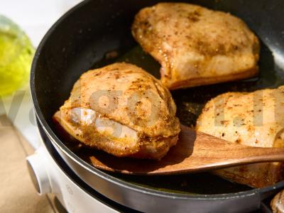 Vištienos ir bulvių troškinys Žingsnis 3