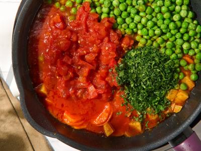 Vištienos ir bulvių troškinys Žingsnis 5