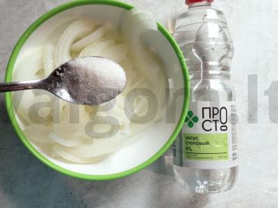 Švelni kiauliena su svogūnais, kepta orkaitėje Žingsnis 6