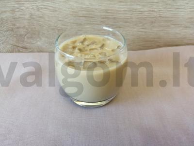 Šaltas kava su šviežiai spaustų apelsinų sultimis Žingsnis 7