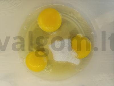 Biskvitinis pyragas „Bulvė“ Žingsnis 1