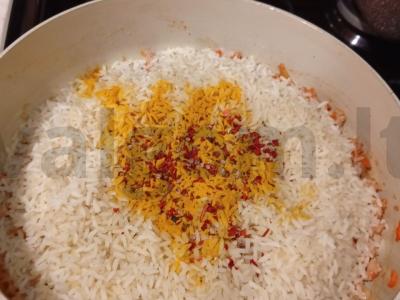 Ryžiai su mėsos faršu ir daržovėmis vakarienei Žingsnis 10