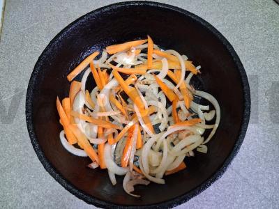 Plovas su kiauliena, basmati ryžiais ir granatu Žingsnis 2