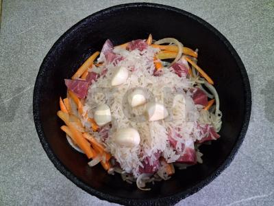 Plovas su kiauliena, basmati ryžiais ir granatu Žingsnis 5