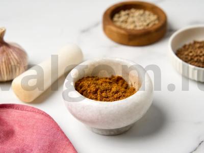 Indėnų šlaunelių troškinys su džiovintomis abrikosais Žingsnis 2