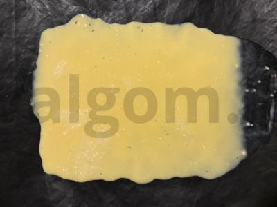 Kiaušinių ritinys su sūriu ir pomidoru Žingsnis 8