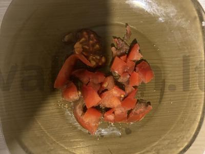 Kiaušinių ritinys su sūriu ir pomidoru Žingsnis 10