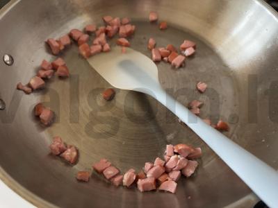 Grybų pasta su dešrelėmis Žingsnis 4