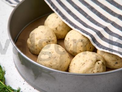 Česnakiniai pampuškai Žingsnis 7