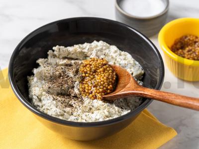 Marinuotų agurkų dipas Žingsnis 3