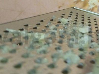 Naudingas ridikėlių ir morkų salotas su česnaku Žingsnis 3