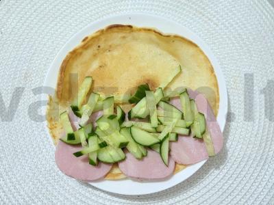 Ryžių blynai su kumpiu ir agurku Žingsnis 6