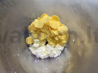 Desertas iš rauginto pieno, varškės ir mangų tyrės Žingsnis 1