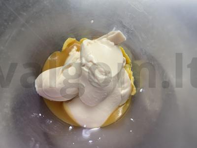 Desertas iš rauginto pieno, varškės ir mangų tyrės Žingsnis 3