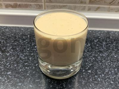 Desertas iš rauginto pieno, varškės ir mangų tyrės pagrindine nuotrauka