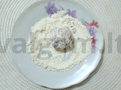 Makaronai su kotletais pomidorų padaže Žingsnis 2