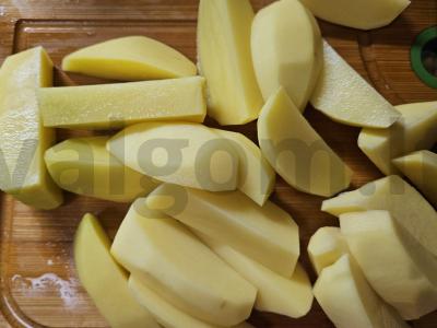 Švelnus bulvių patiekalas kepimo maiše orkaitėje Žingsnis 1