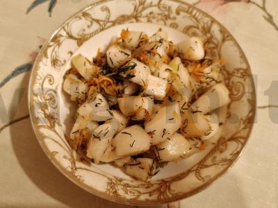 Daikon kimchi pagrindine nuotrauka