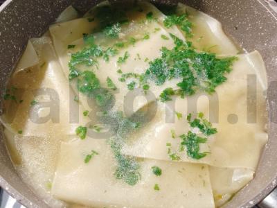 Beshbarmakas su jautienos troškiniu pagrindine nuotrauka