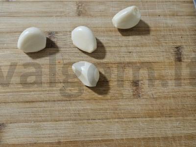 Keptas kamamberas su česnaku Žingsnis 1