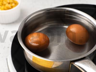 PP-salotas su tunu ir marinuotais agurkais Žingsnis 1