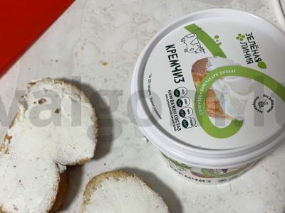 Brusketa su kreminiu sūriu ir dešrelėmis Žingsnis 3