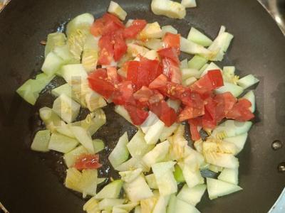 Makaronai su tunu ir grietinėlės padažu Žingsnis 2