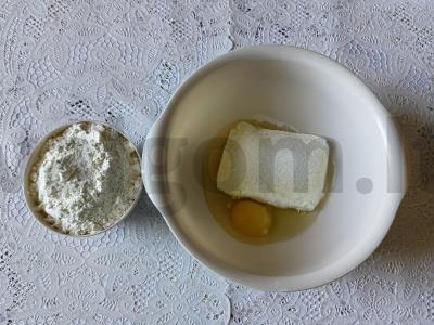 Varškės spurgos su mocarela Žingsnis 2