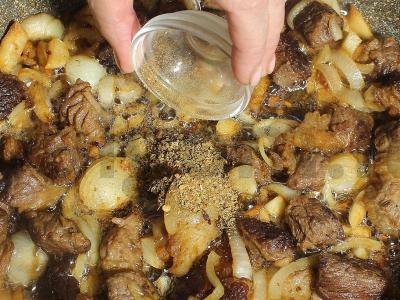 Rytų lagmanas su daržovėmis ir mėsa Žingsnis 8