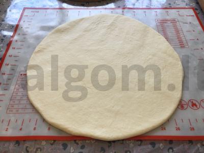 Namų pica su dešra ir mocarela Žingsnis 2