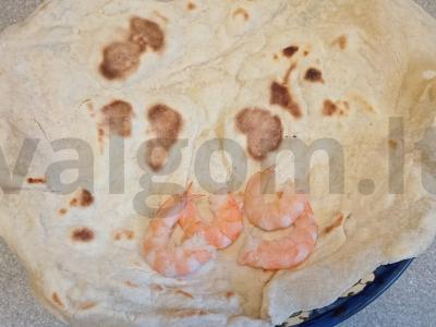 Šašlykas su krevetėmis, aštuonkojais ir trimis sūrio rūšimis Žingsnis 1