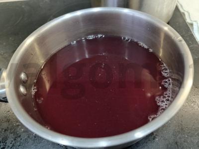 Uogų kompotas iš uogienės per 20 minučių Žingsnis 2