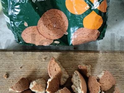 Švelnus avižinių sausainių tortas su varške ir bananais be kepimo Žingsnis 3