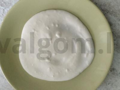 Švelnus avižinių sausainių tortas su varške ir bananais be kepimo Žingsnis 5